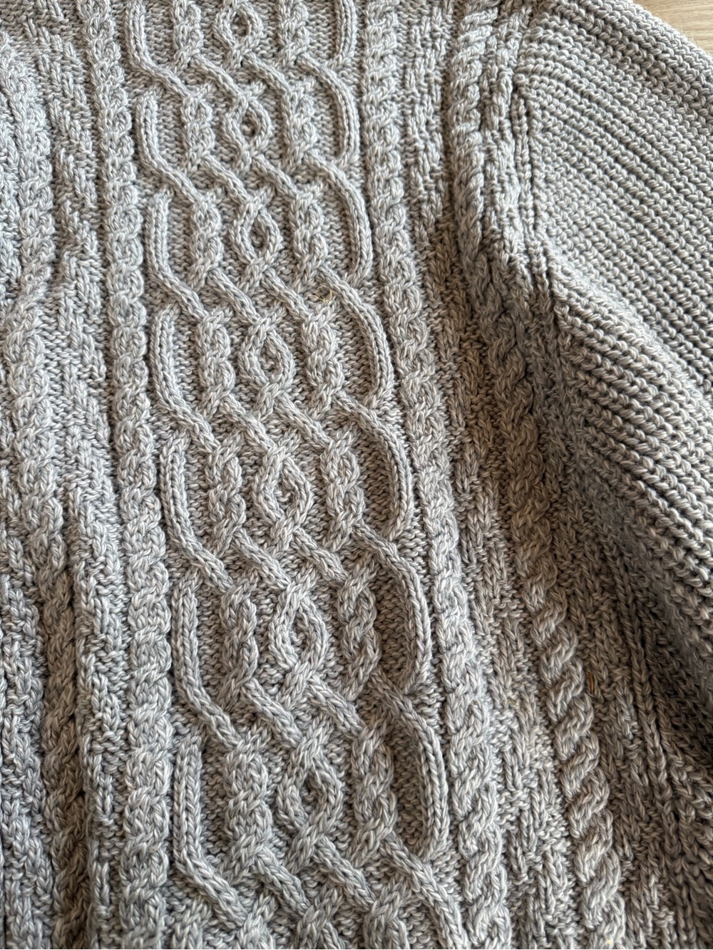 Aran Crafts 100% Merino Wool Cable knit Turtleneck Poncho - Picture 3 of 4